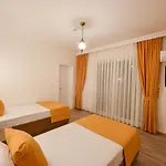 Hotel Infinity Ruby