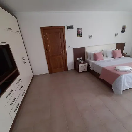 Infinity Ruby Hotell 4*